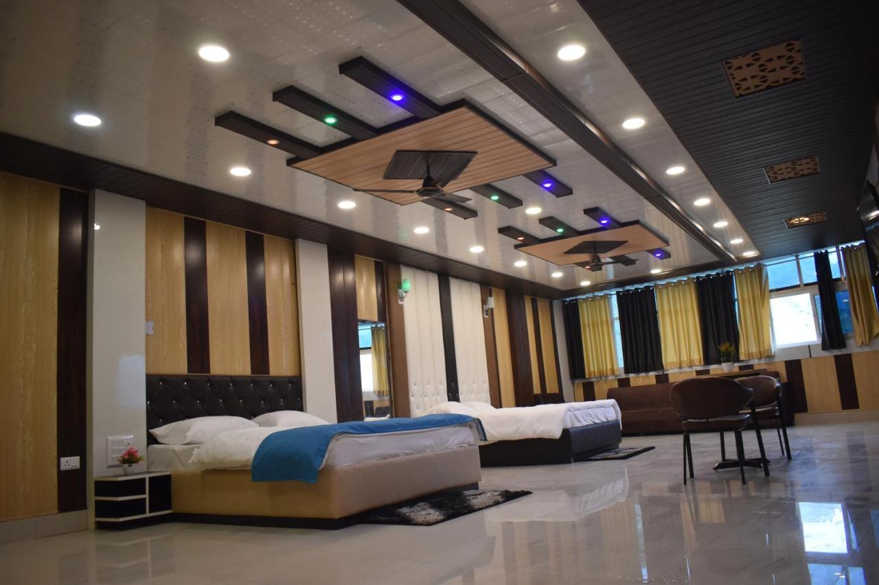 Jai Maa Bhagwati Hotel Pithoragarh Exterior photo